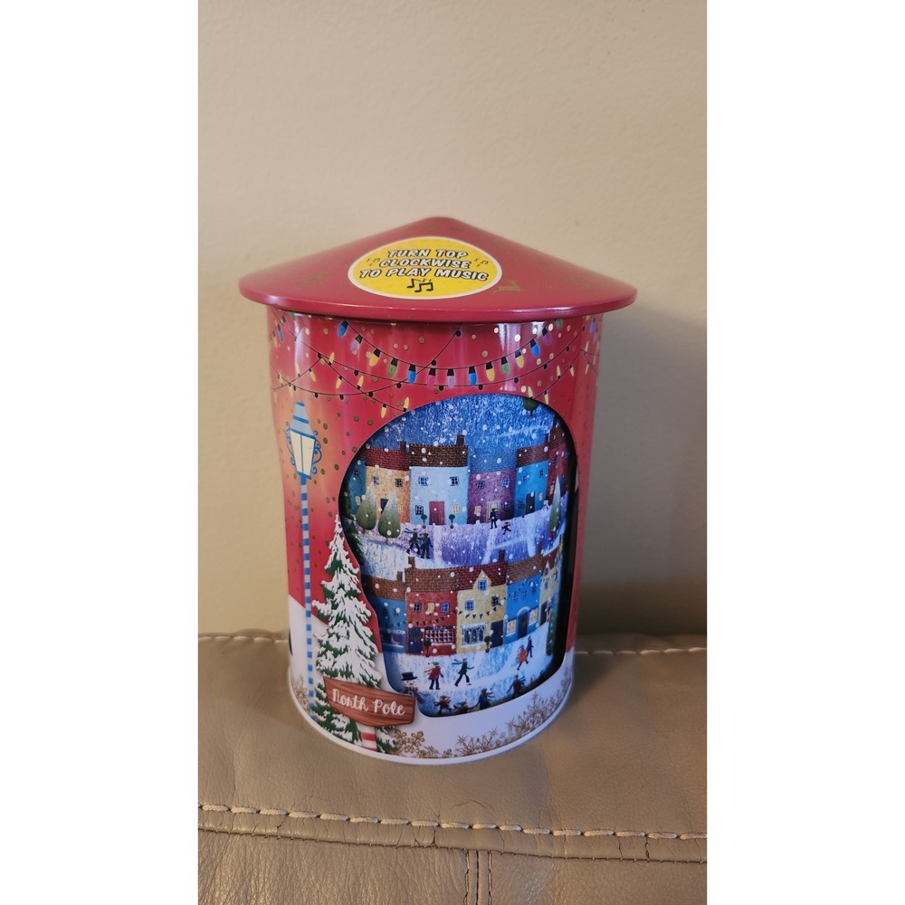 Grandma Wild's Biscuit Rotating‎ Musical Christmas Tin Music Box Jingle Bells